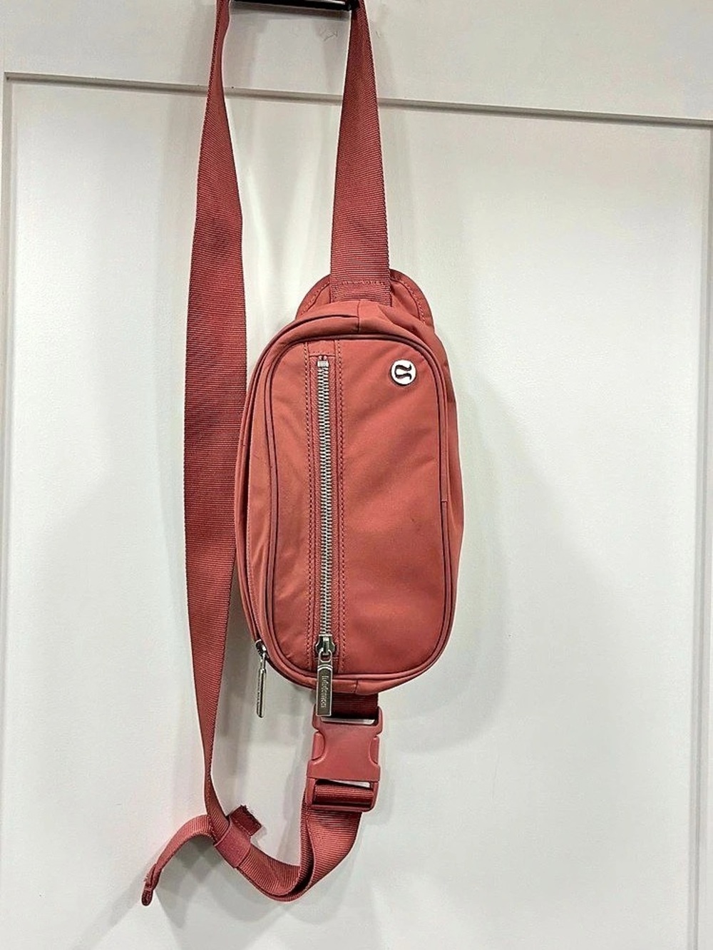 Lululemon Everywhere Belt Bag 1L Crossbody Bag Pink